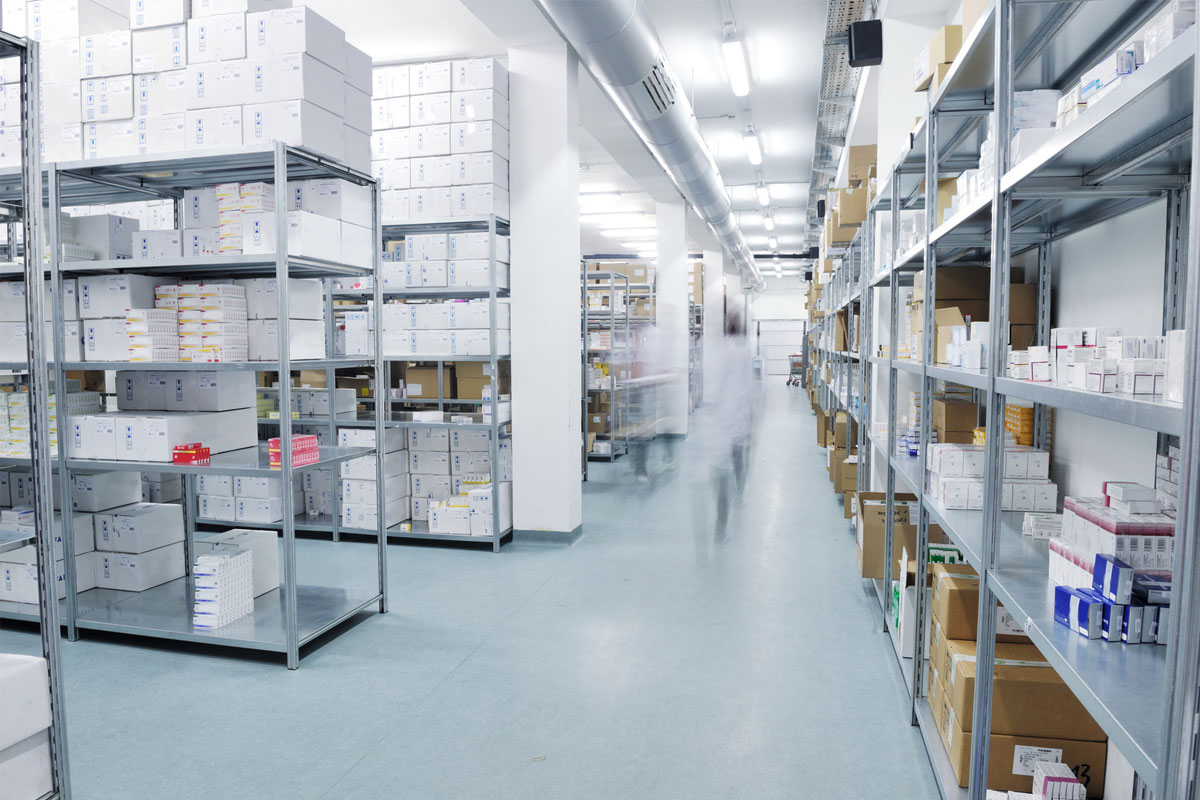 magazzino per proporre servizi alle farmacie